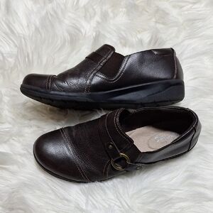 Women's Brown Leather Clarks Slip-On Shoes